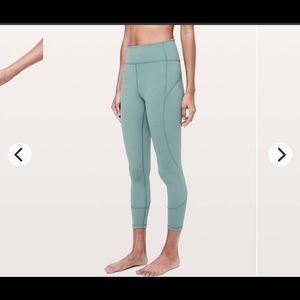 EUC lululemon in movement leggings